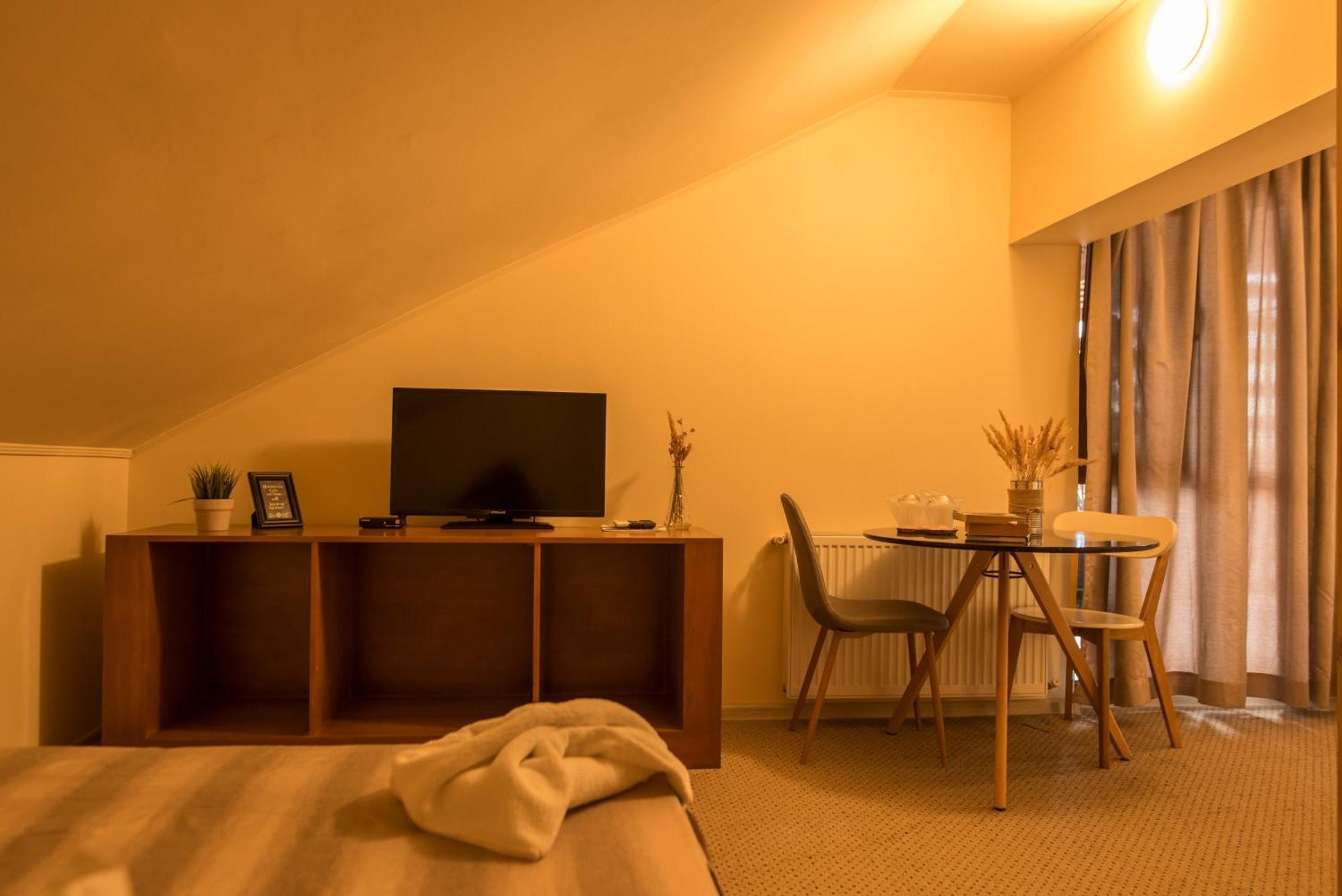 Pensiunea 4 Salcii Băltenii de Sus Zimmer foto